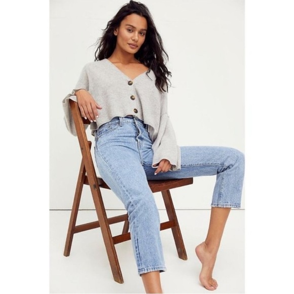 LEVI’S Wedgie Straight Light Wash Jeans 28 - Picture 1 of 12